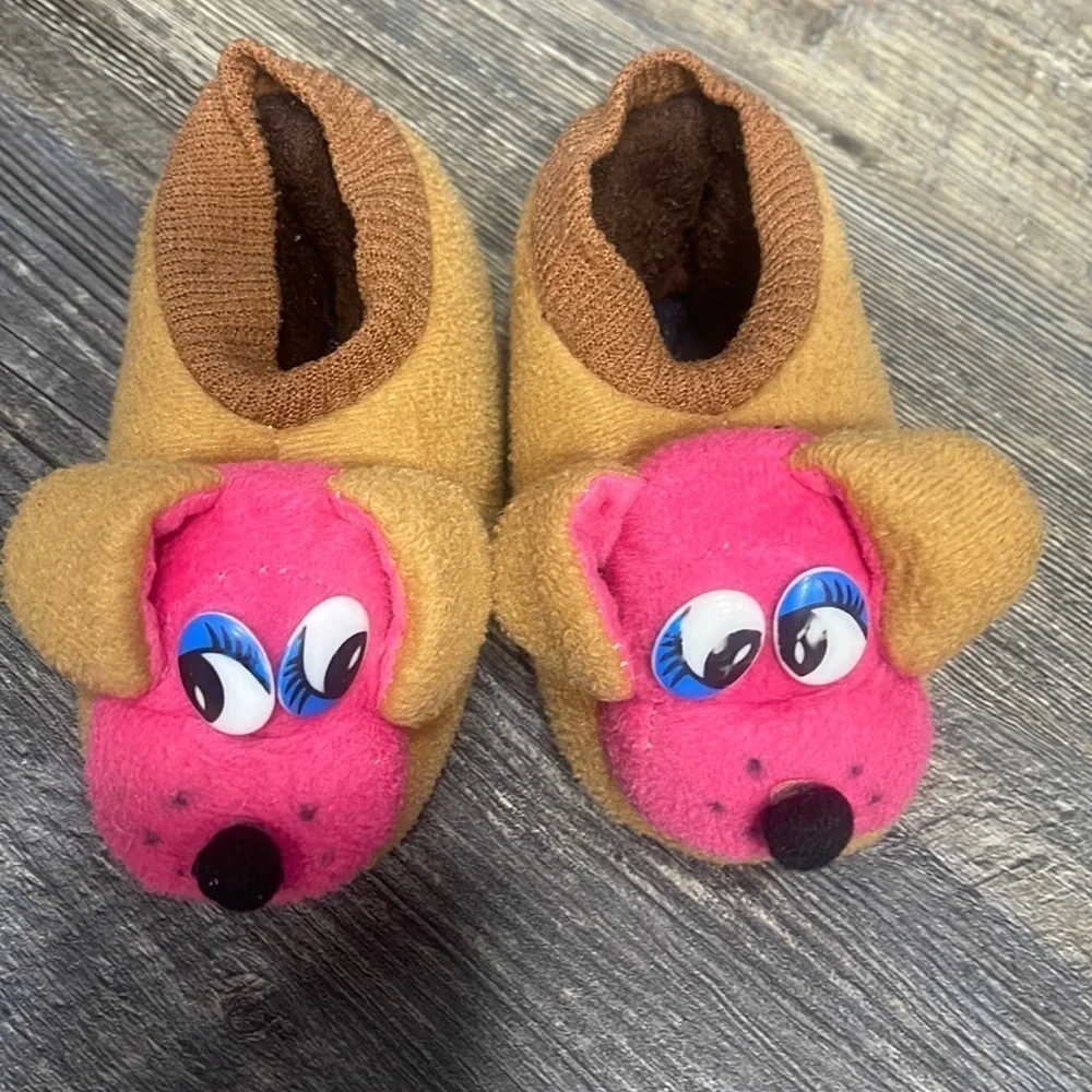 Kid’s slippers